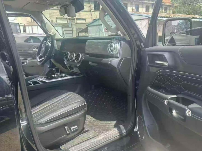 岳阳25年长城汽车坦克6