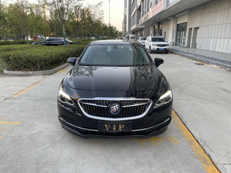 济宁19年别克君越1