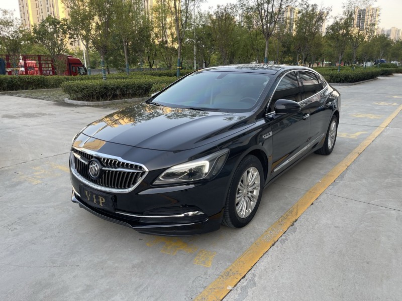 济宁19年别克君越3