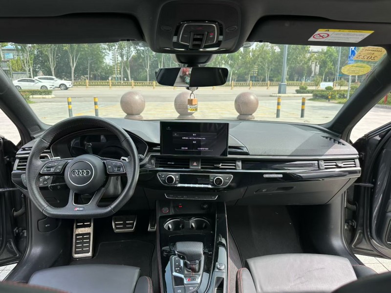 枣庄21年奥迪RS46