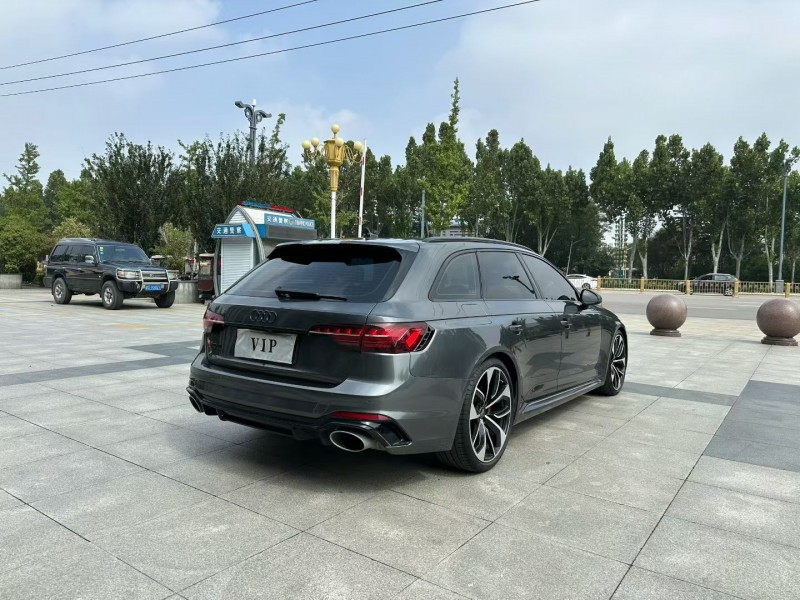 枣庄21年奥迪RS48