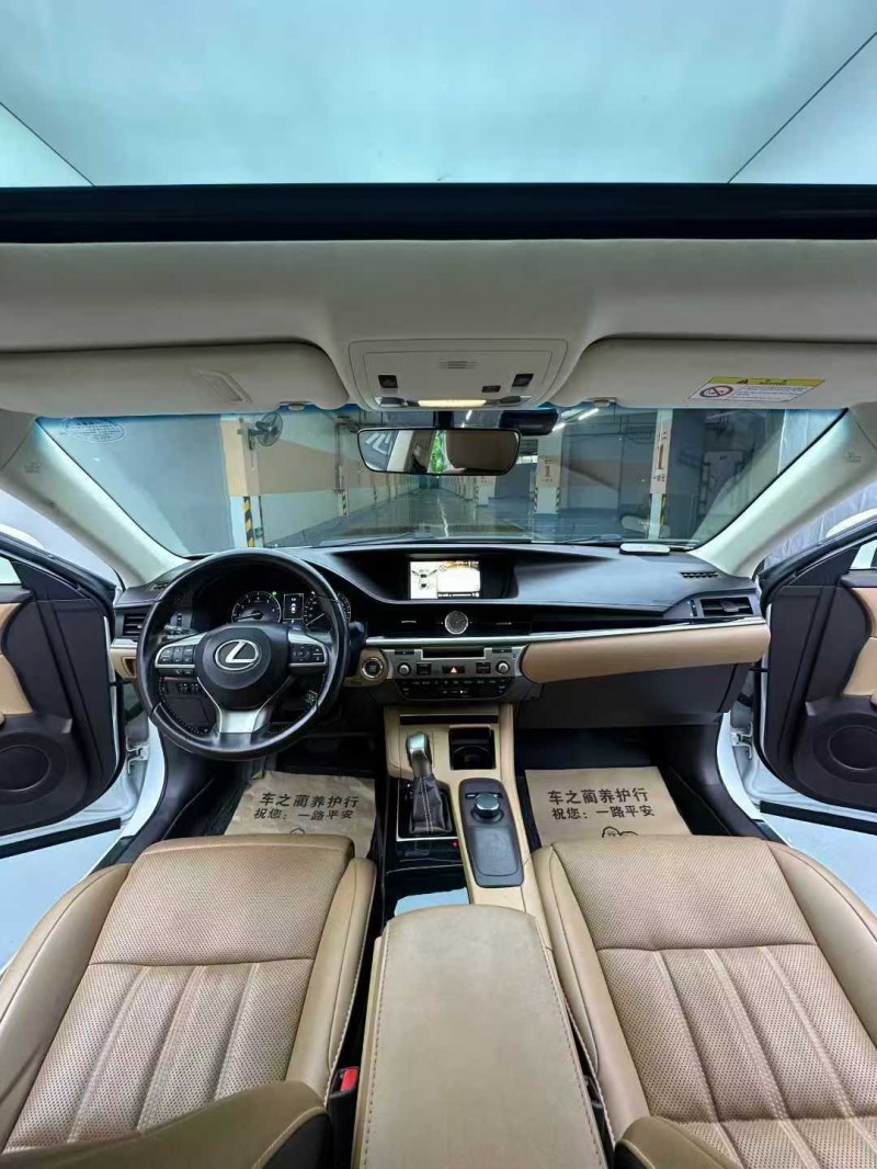 惠州17年雷克萨斯ES5