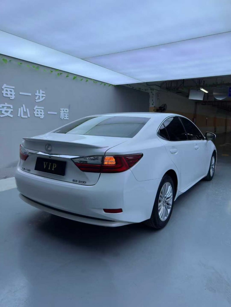 惠州17年雷克萨斯ES6