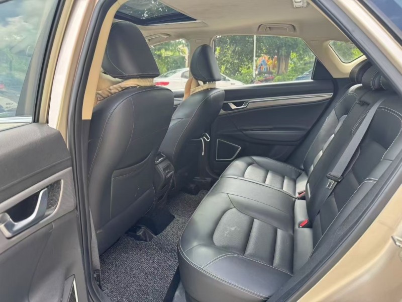 惠州18年吉利帝豪9