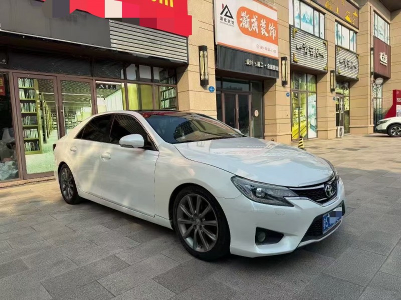 惠州15年丰田锐志2