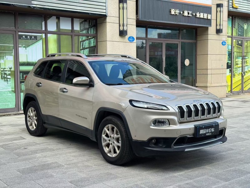 惠州16年Jeep自由光2