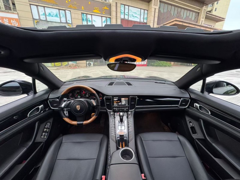 惠州11年保时捷帕拉梅拉7