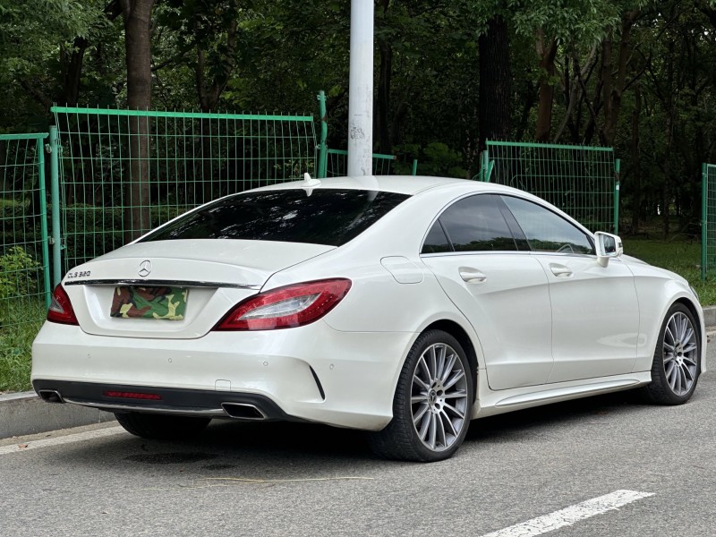 东莞17年奔驰CLS8