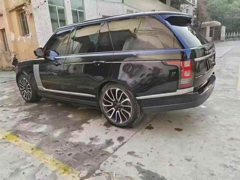 广州18年路虎揽胜行政4