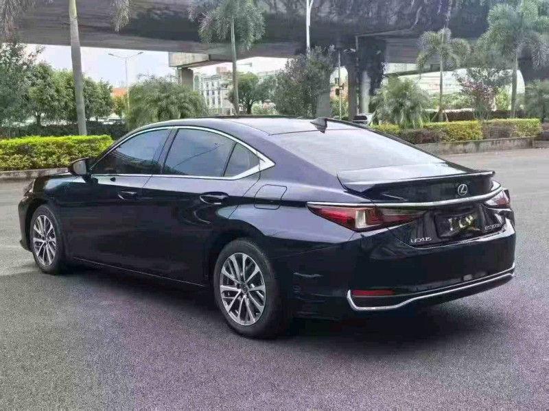 泉州23年雷克萨斯ES8