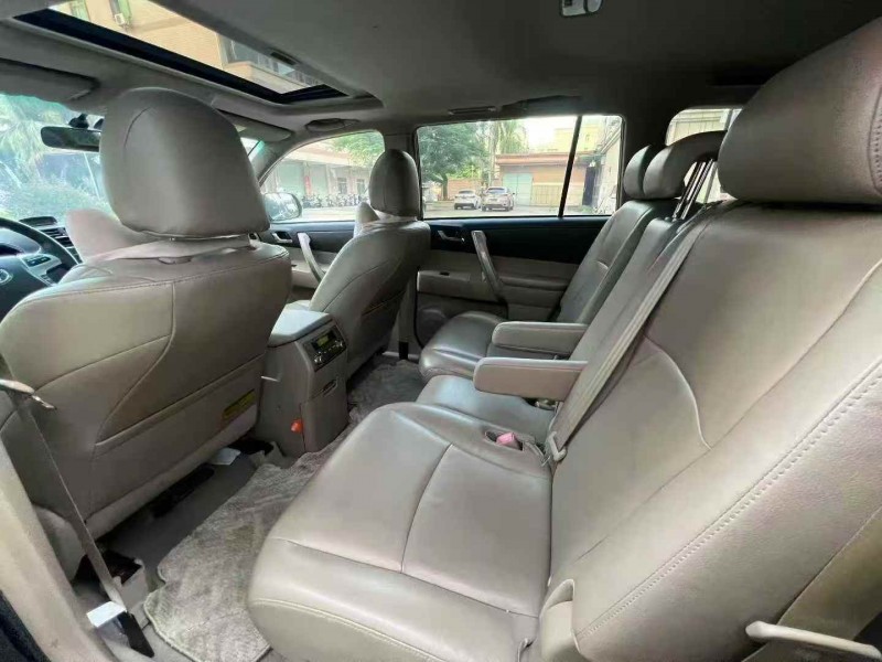 广州14年丰田汉兰达6