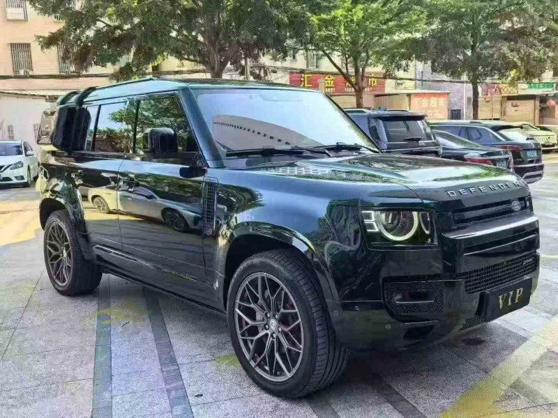 三明23年路虎卫士3