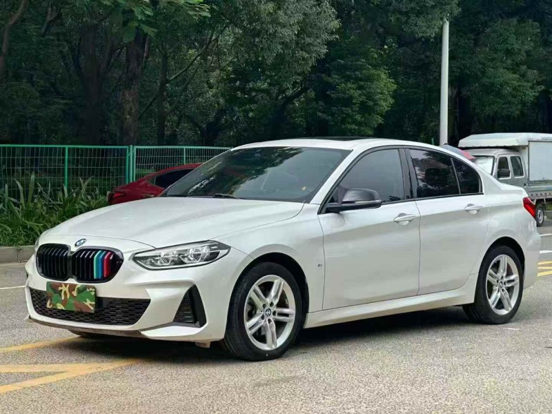 广州21年宝马1系3