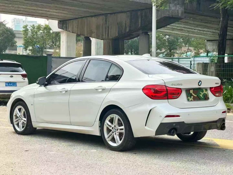 广州21年宝马1系5