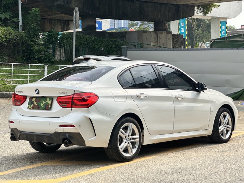 东莞21年宝马1系8