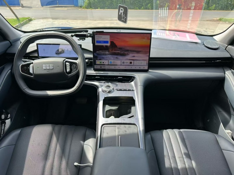 广州25年吉利银河4