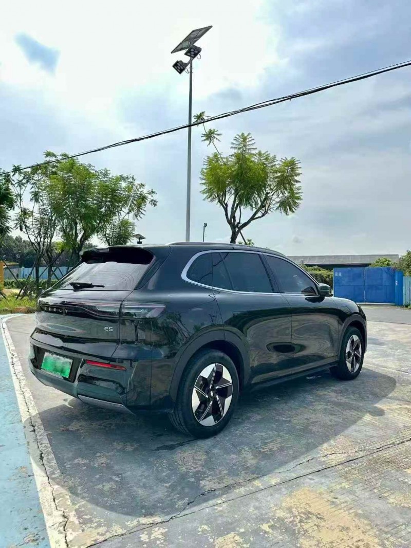 广州25年吉利银河7