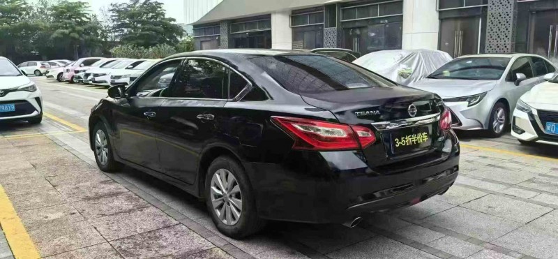 宁德17年日产天籁7