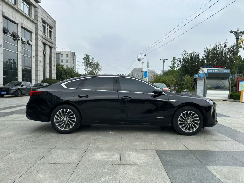 枣庄24年别克君越7