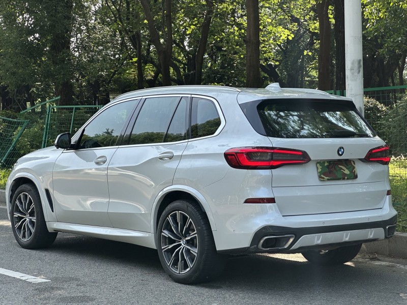 东莞19年宝马X57