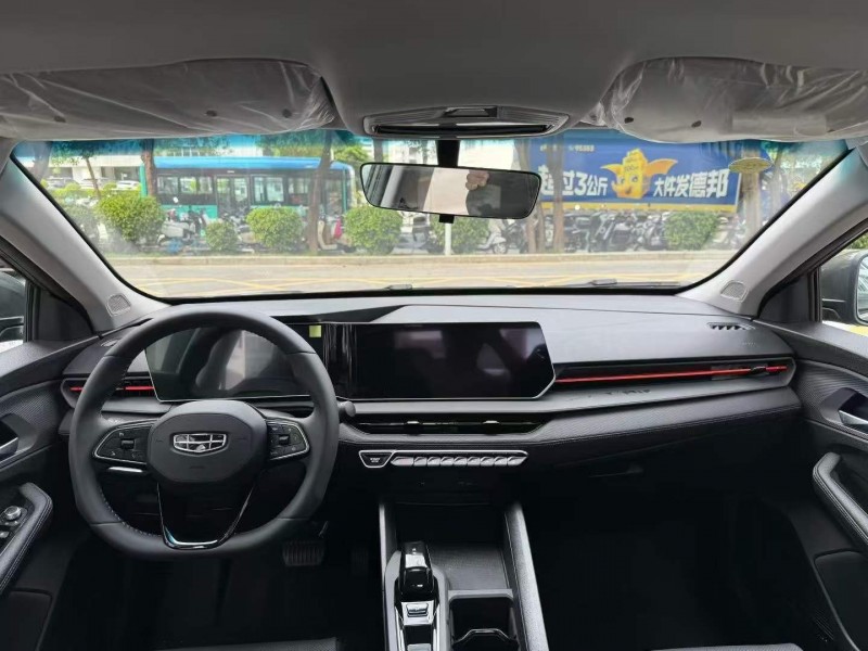 广州25年吉利缤瑞5