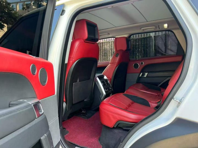 广州19年路虎揽胜运动4