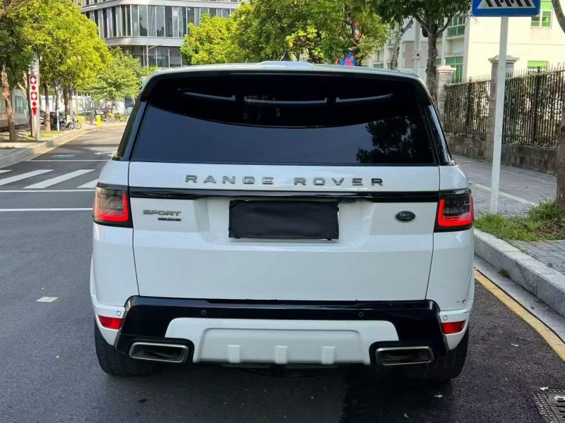 广州19年路虎揽胜运动8