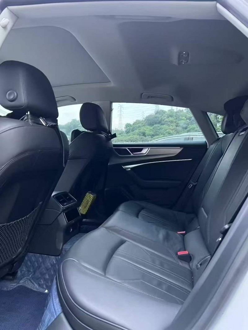 广州23年奥迪A7L3