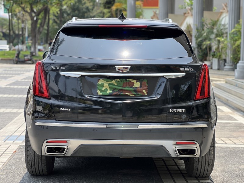 东莞20年凯迪拉克XT59