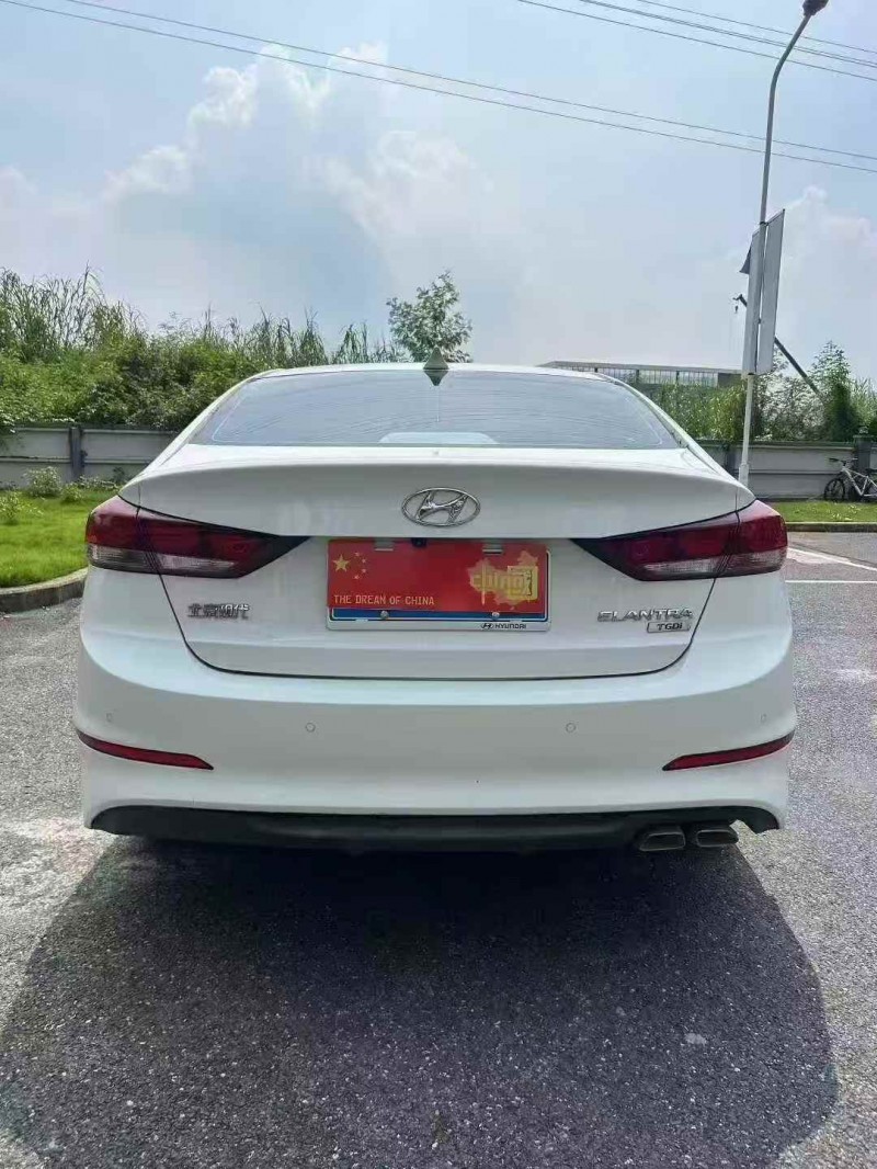 广州18年现代领动8