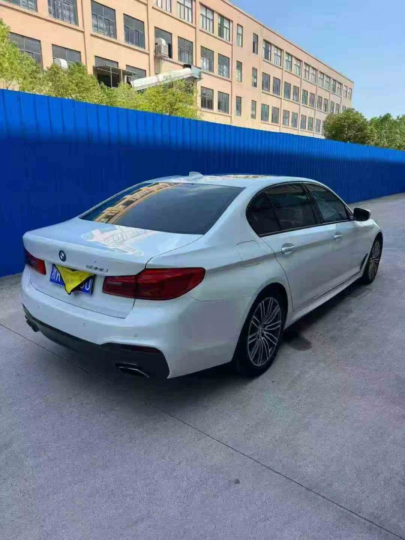 衢州18年宝马5系8