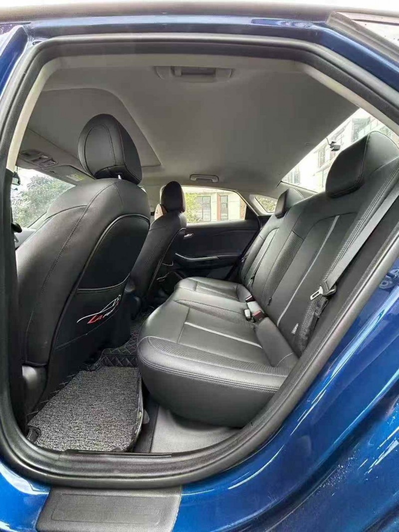 广州20年现代菲斯塔5