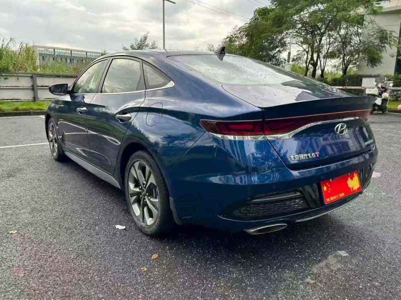 广州20年现代菲斯塔8