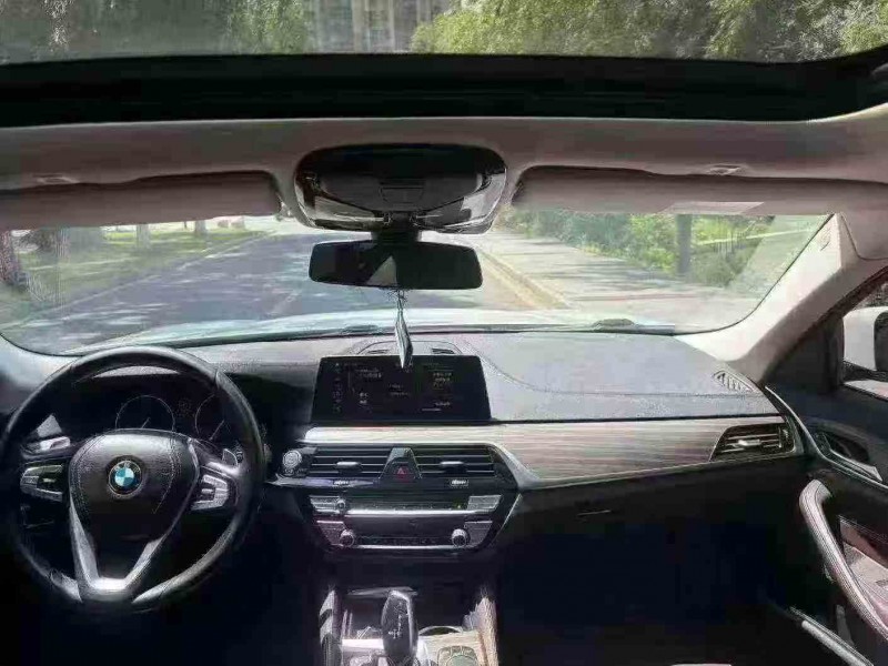 吉安20年宝马5系4