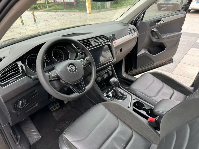 枣庄20年大众途观4