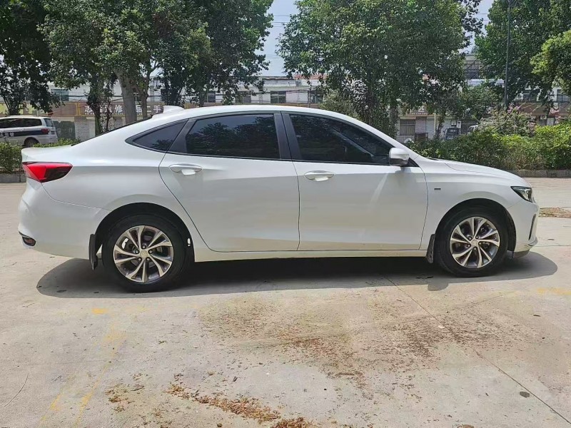 淄博23年别克威朗7