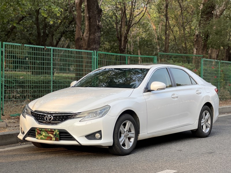 东莞14年丰田锐志3