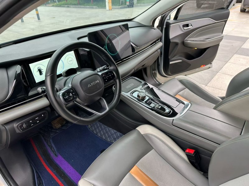 枣庄22年传祺埃安S4