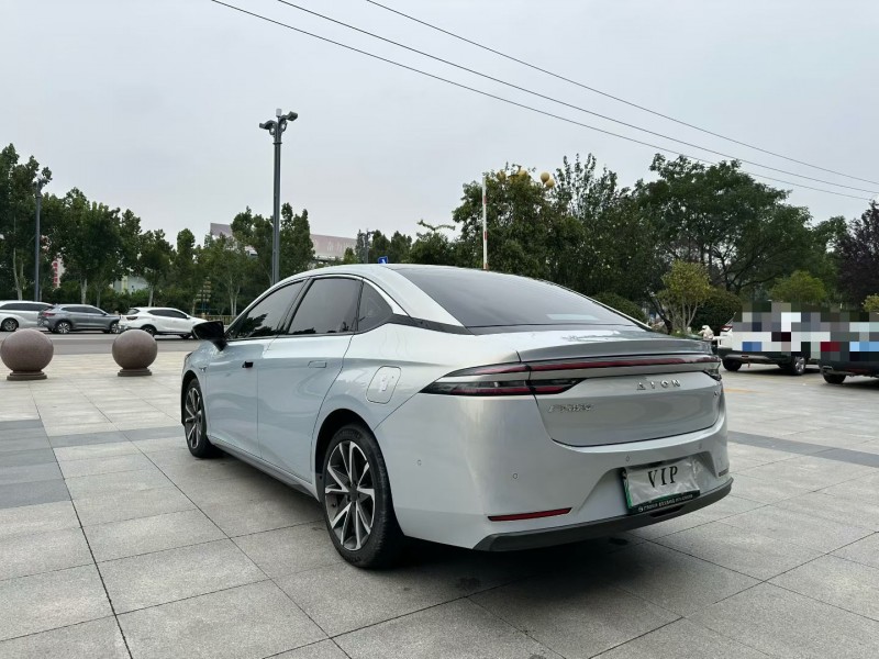 枣庄22年传祺埃安S9