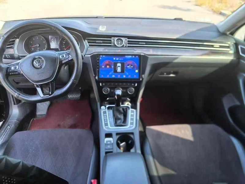 邯郸17年大众迈腾4