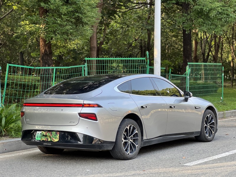 东莞22年小鹏汽车p78