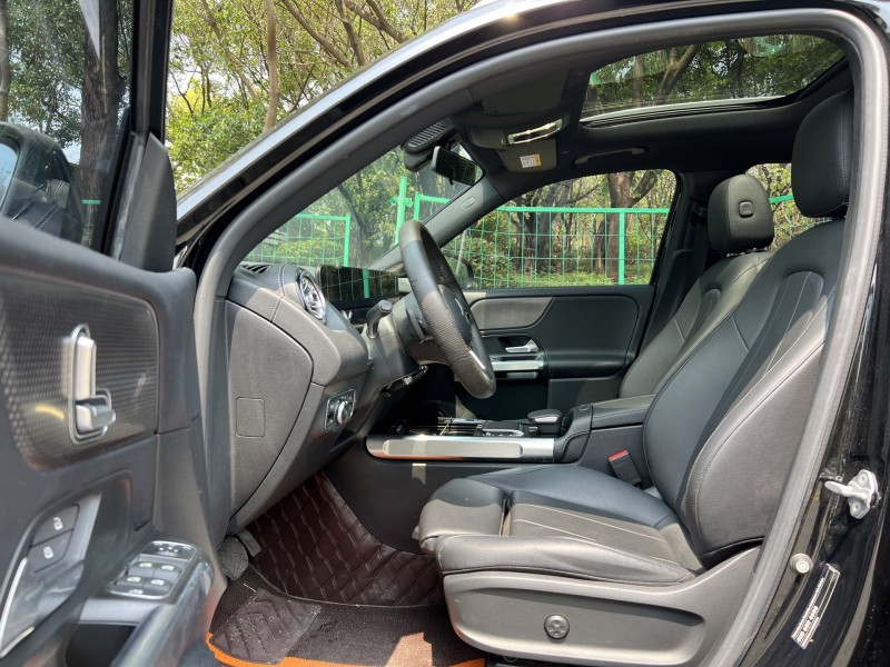 东莞21年奔驰GLB6