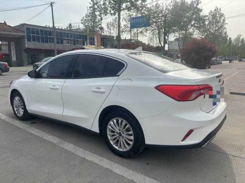 郑州21年福特福克斯4