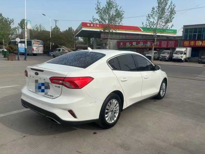 郑州21年福特福克斯8