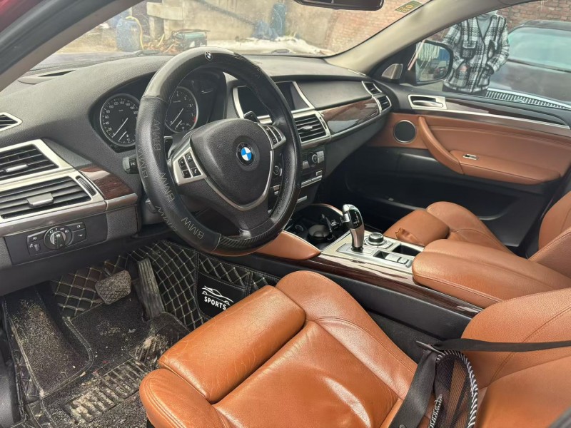 郑州12年宝马X69