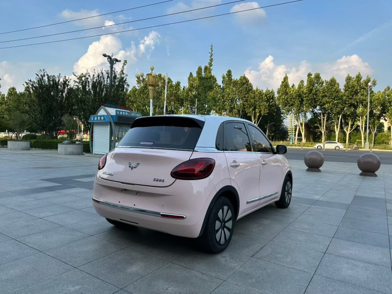 枣庄24年五菱汽车缤果8