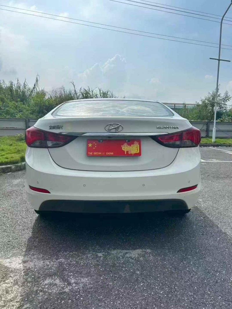 广州16年现代朗动8