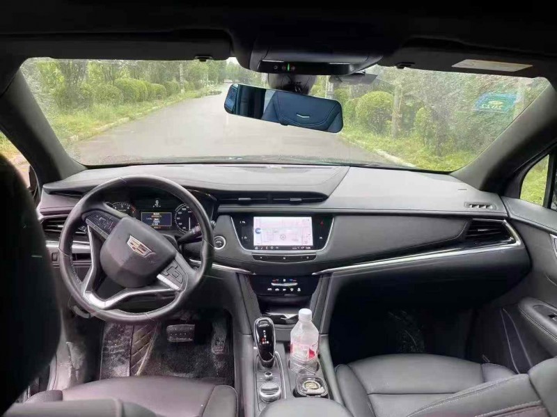 威海20年凯迪拉克XT64