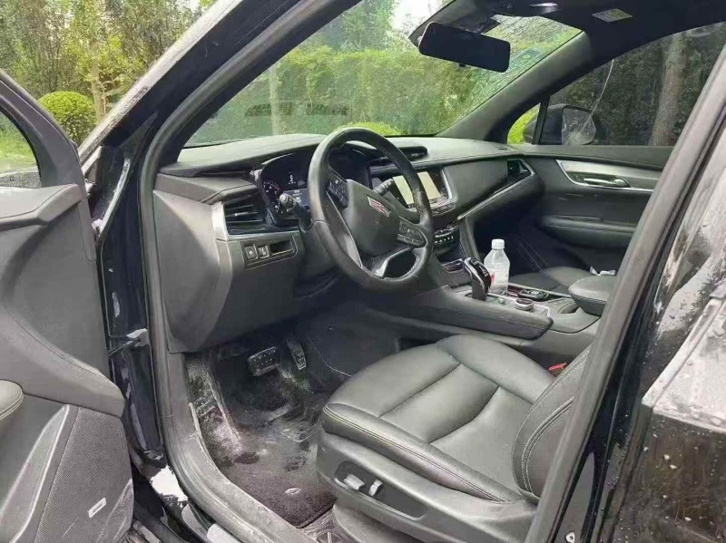 威海20年凯迪拉克XT65