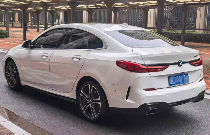 郑州21年宝马2系9